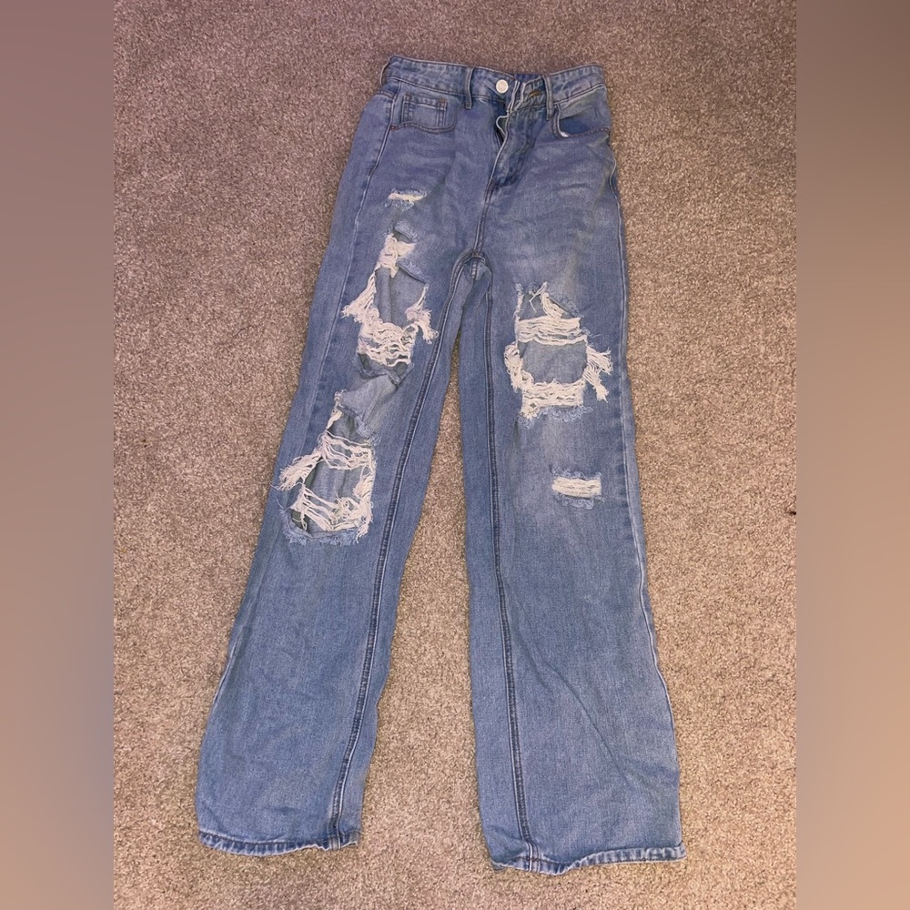 XS or SIZE 28 WOMENS JEANS BRAND: Shein